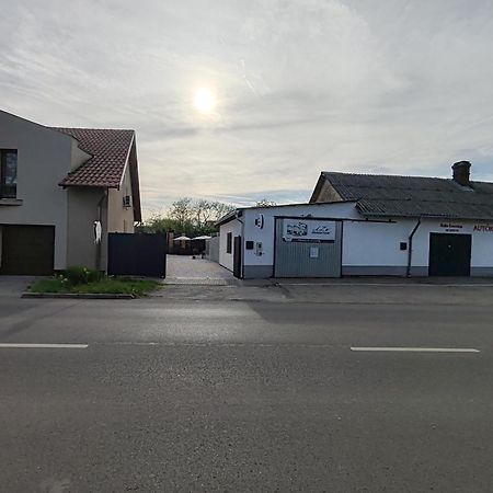 Oliva Apartman Makó Екстериор снимка