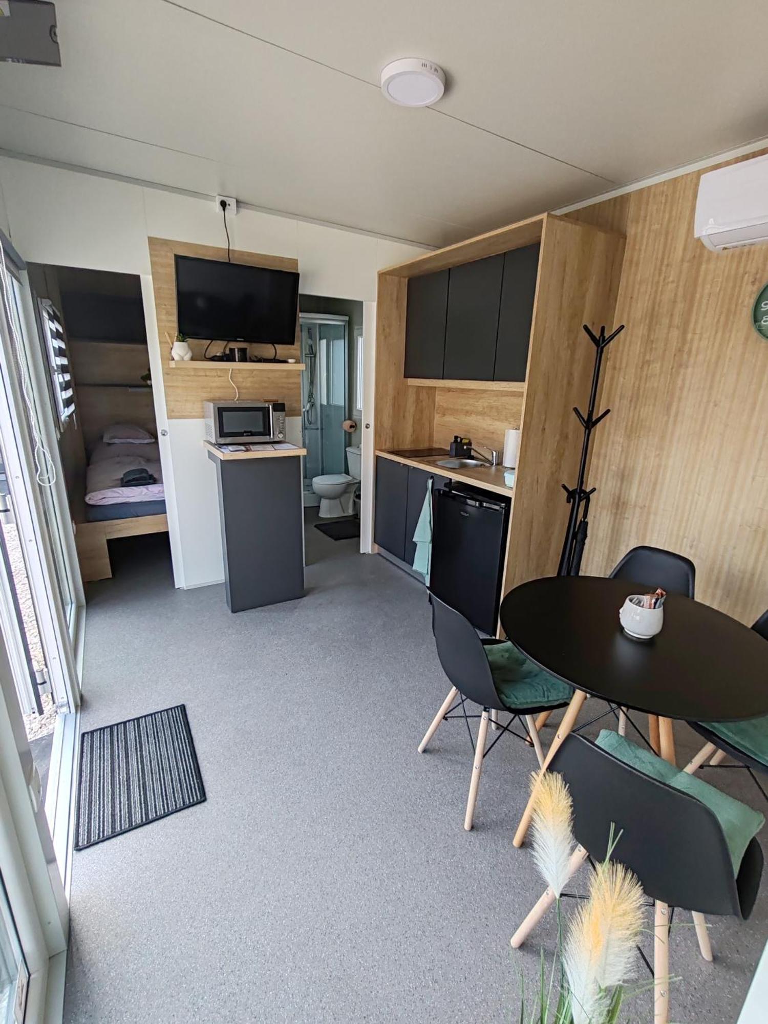 Oliva Apartman Makó Екстериор снимка