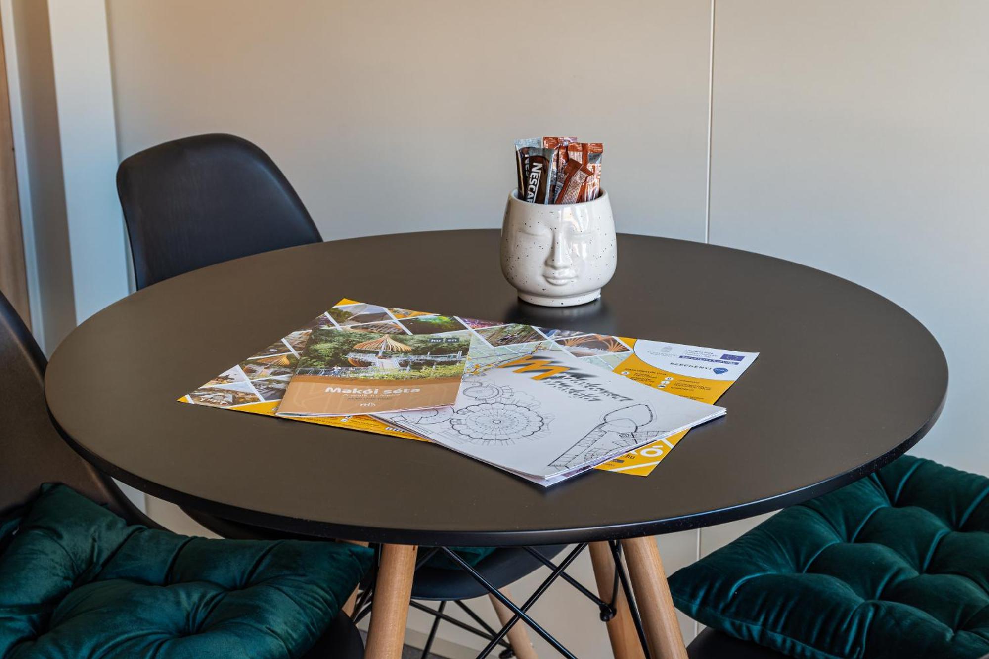 Oliva Apartman Makó Екстериор снимка